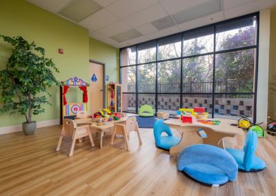 A Safari Kid classroom with a large window letting in lots of ambient light.